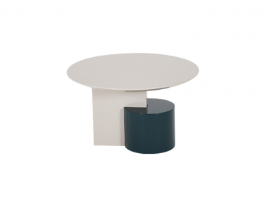 076